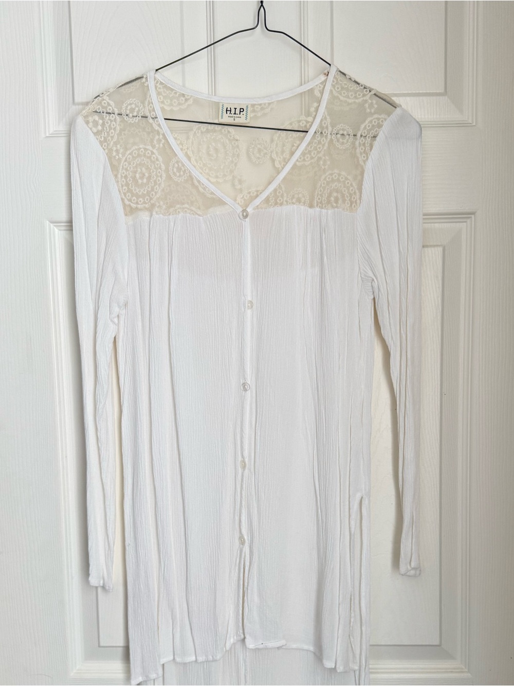 h.i.p. White Lace-Trim Long Sleeve Button Front Shirt dress
